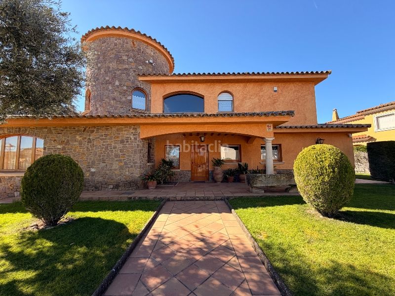 Foto 19d7c76b-2b6d-4bdd-9ae6-95ff69edf254. Casa amb xemeneia calefacció aparcament piscina a Mont-ras