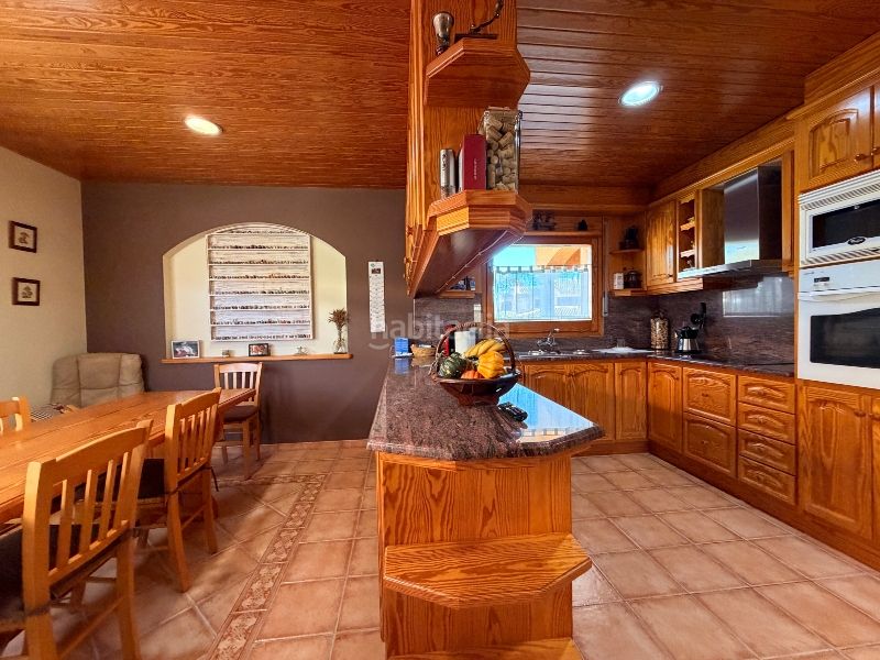 Foto 2d6647ea-83c2-4187-8e50-d6a121aadda4. Casa amb xemeneia calefacció aparcament piscina a Mont-ras