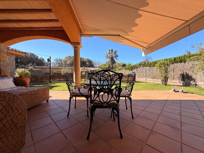 Foto 42004a1c-9746-4a2e-8cc7-750241244e96. Casa amb xemeneia calefacció aparcament piscina a Mont-ras