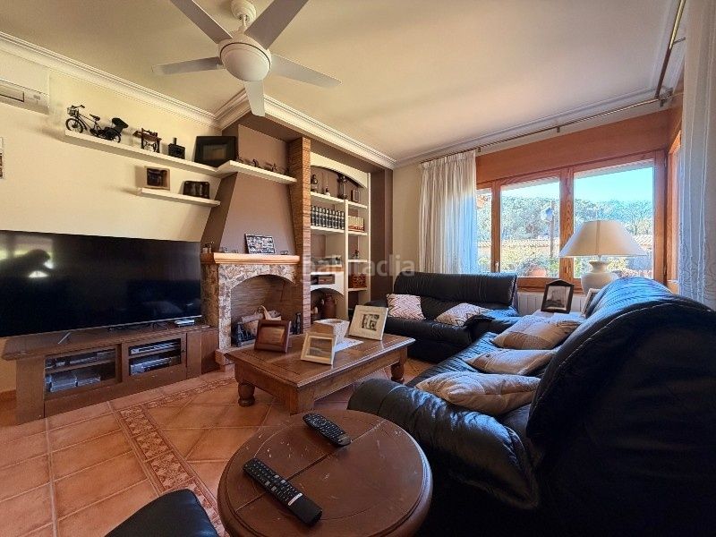 Foto 59ecd4b6-043b-440e-82a0-b0c5887c1b3a. Casa amb xemeneia calefacció aparcament piscina a Mont-ras