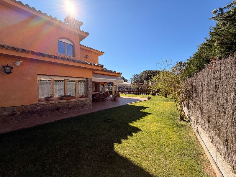 Foto 5a866bad-157a-4932-8dd4-a9fd1de799f7. Casa amb xemeneia calefacció aparcament piscina a Mont-ras