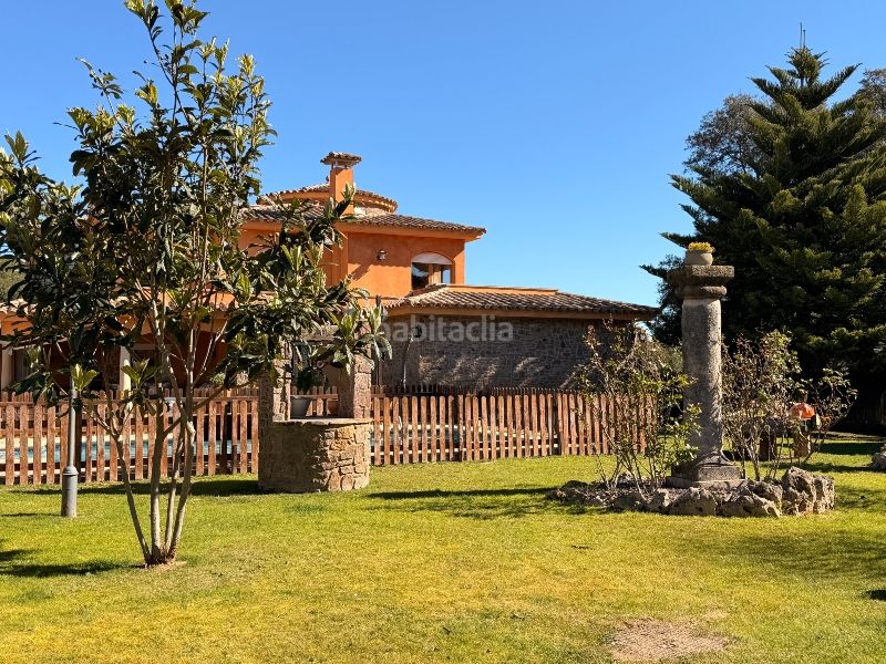 Foto 7a68de0f-6a45-43bd-bbca-bbedd1bc3404. Casa amb xemeneia calefacció aparcament piscina a Mont-ras