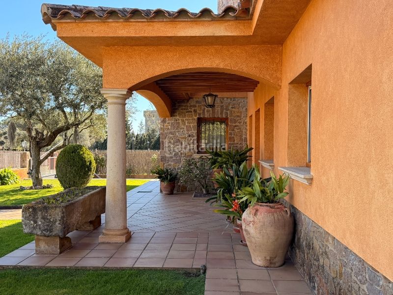 Foto 807f0938-6320-4d91-8e07-5a3bf41180cb. Casa amb xemeneia calefacció aparcament piscina a Mont-ras