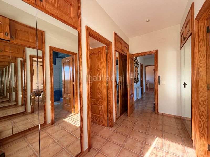 Foto b372550b-dfa6-447c-86eb-944327b4f14c. Casa amb xemeneia calefacció aparcament piscina a Mont-ras