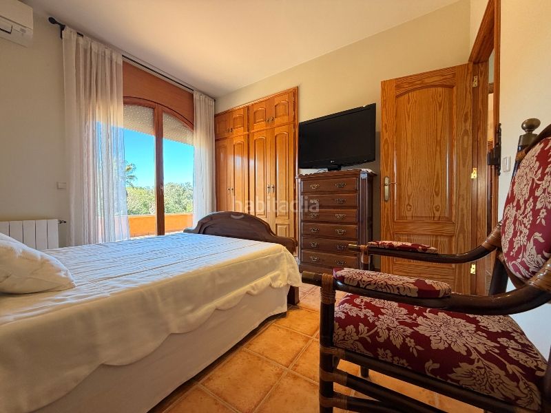 Foto d06cabfe-8a0c-47f0-8f22-daafac0c95f1. Casa amb xemeneia calefacció aparcament piscina a Mont-ras