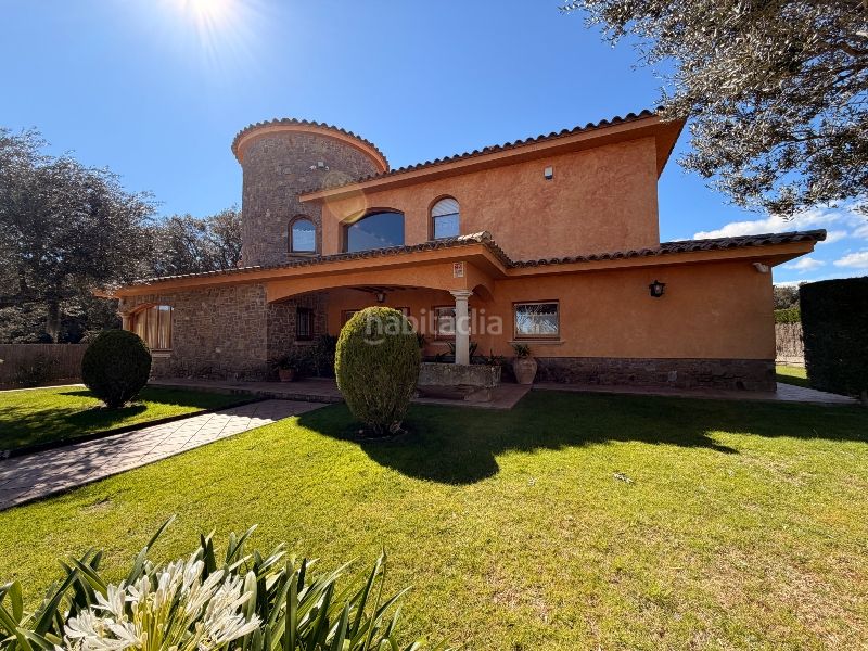 Foto d3f1f6ef-5f40-422d-9df2-4c8c909bec2a. Casa amb xemeneia calefacció aparcament piscina a Mont-ras