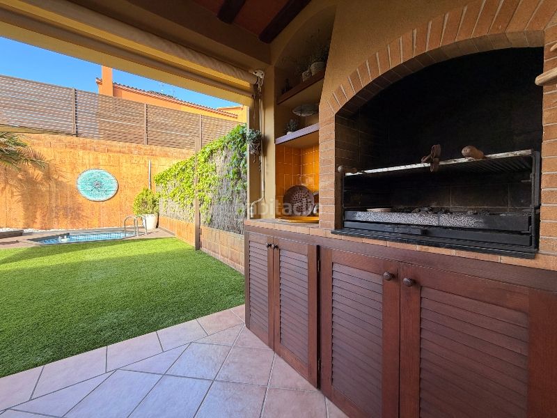 Foto 08d90c00-af31-405e-842b-71c255bd71b7. Casa amb xemeneia calefacció piscina a Piverd-Vila-Seca-Bruguerol Palafrugell