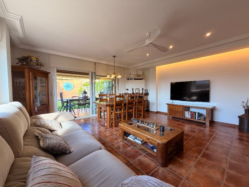 Foto 3b87ca06-b6ce-4cee-b75a-ea352c89081d. Casa amb xemeneia calefacció piscina a Piverd-Vila-Seca-Bruguerol Palafrugell