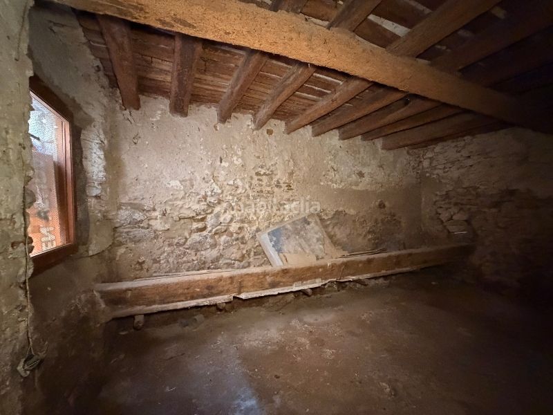 Foto a8153d3b-f9f2-4ff8-bc5c-25587d35c4ab. Casa amb xemeneia aparcament a Torroella de Montgrí