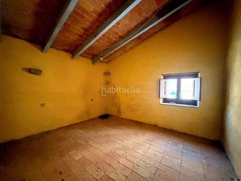 Foto e97fffa5-7275-49fb-a276-fc971bbb833e. Casa amb xemeneia aparcament a Torroella de Montgrí
