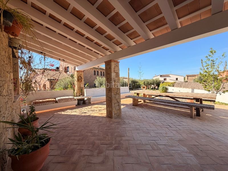 Foto 83e71d61-9b11-4054-819a-1991de5f14a6. Casa amb xemeneia calefacció aparcament piscina a Vall-llobrega