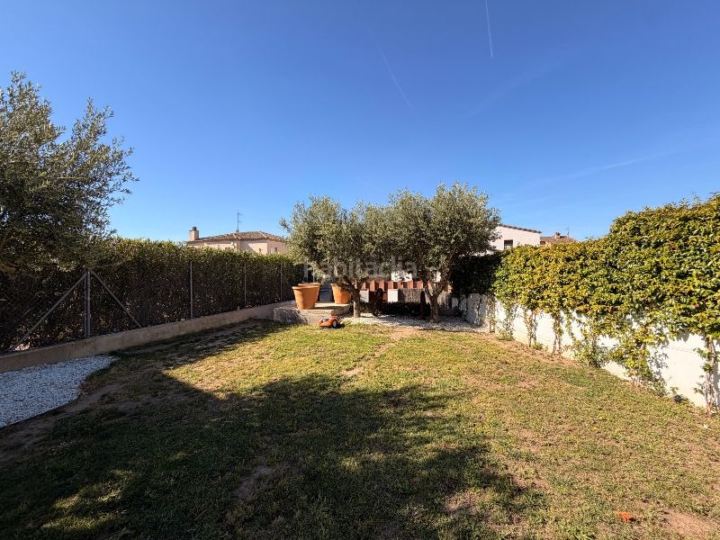 Foto d423f914-1793-424e-8cfe-719c755b0e3a. Casa amb xemeneia calefacció aparcament piscina a Vall-llobrega