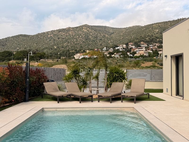 Foto b9ff4949-0129-4bbe-8f56-2d4288a9ea3e. Casa amb xemeneia calefacció aparcament piscina a Palau-saverdera