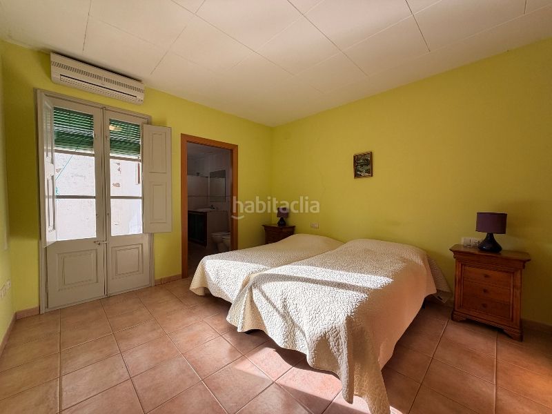 Foto d1fdfb63-b8e8-4ab3-a265-ea97e8bcad85. Casa amb aparcament a Bisbal d´Empordà (La)