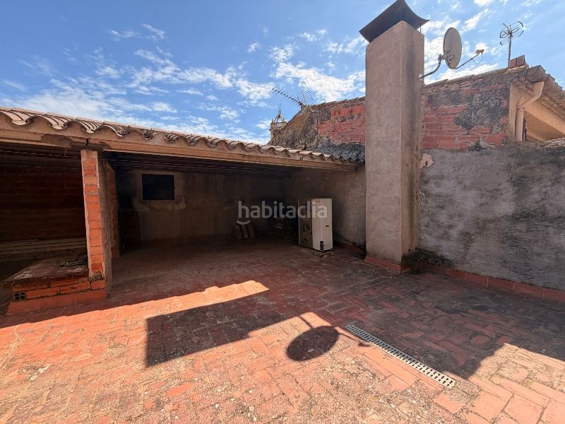 Foto 1588b10c-d803-4b46-a0f1-bebaef30800d. Edifici a Bisbal d´Empordà (La)