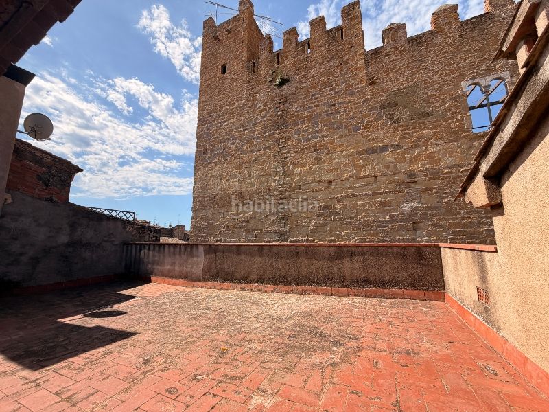 Foto a57ab2bb-2888-4214-ac4f-ea786ae31210. Edifici a Bisbal d´Empordà (La)
