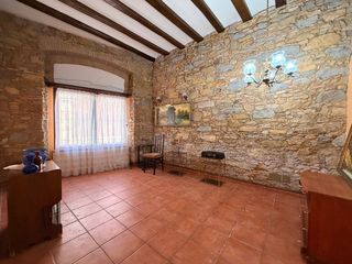 Casa  Carrer nou. Baix empordà, la bisbal d’empordà, gran casa