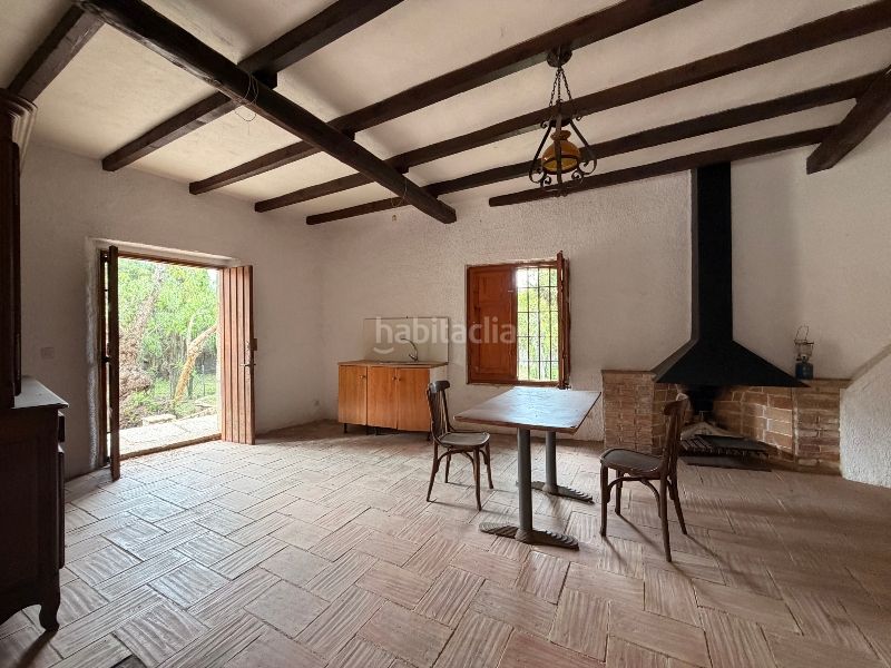 Foto e00cdd53-ac3b-4dad-a9b2-b49c7dbbb9a8. Casa amb xemeneia aparcament piscina a Castelló d´Empúries