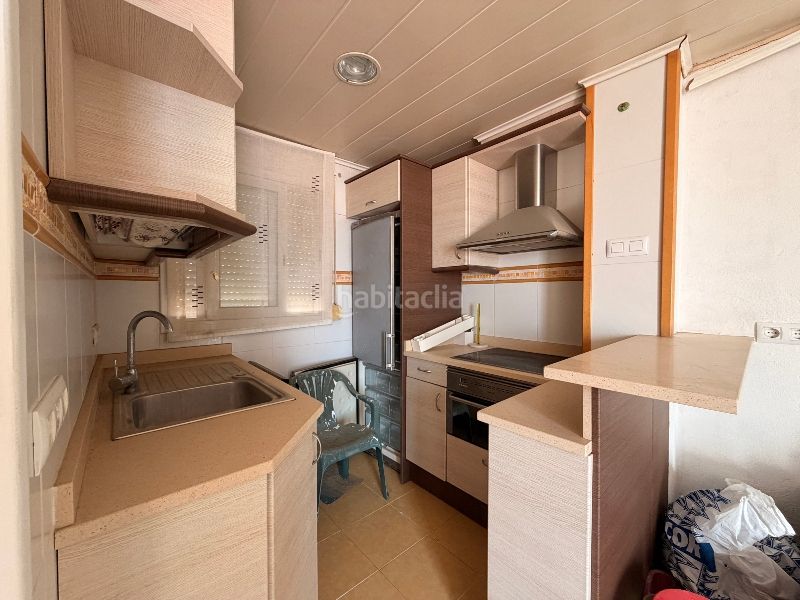 Foto 1fe05154-a398-4aff-9f31-5888510e35a1. Casa amb xemeneia aparcament a Eixample Residencial Escala (L´)