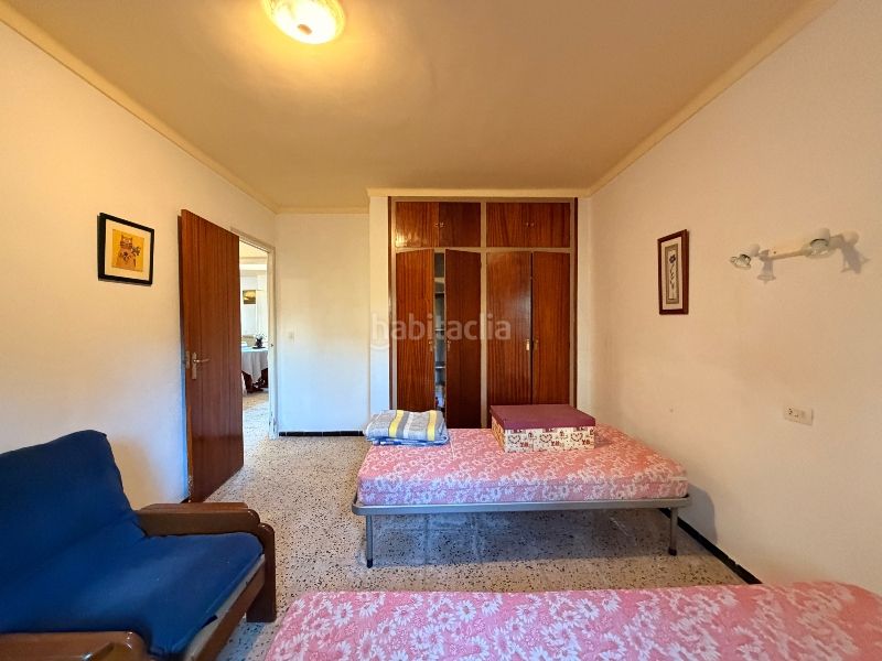 Foto 451e5944-4516-4ce4-adbb-6bbbfeedbc87. Casa amb xemeneia aparcament a Eixample Residencial Escala (L´)