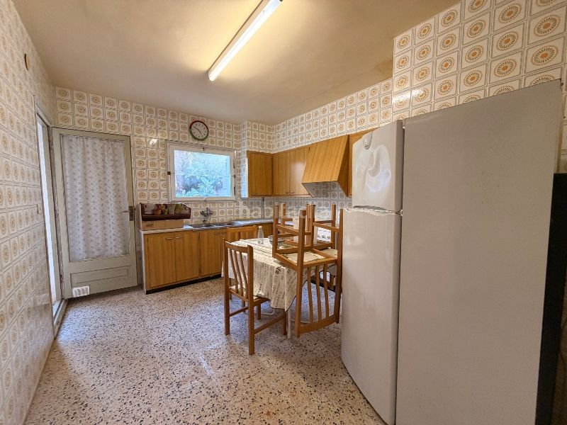 Foto 9be46ce3-0032-4d17-bdba-adfbfaa315c7. Casa amb xemeneia aparcament a Eixample Residencial Escala (L´)