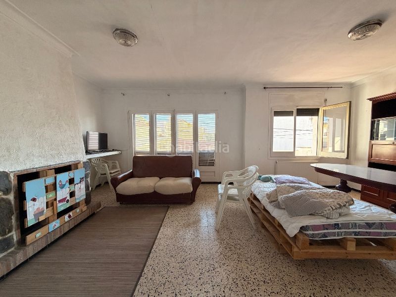 Foto de786e20-d222-456f-8d91-9f1d29ffeb6d. Edificio in Riells Escala (L´)