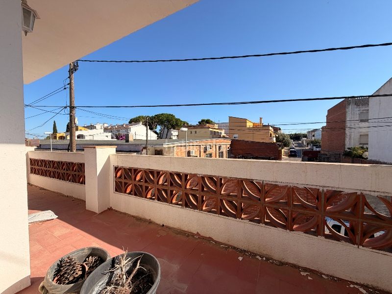 Foto fc7c6215-2269-495f-b9ca-95cd8a1067da. Edificio in Riells Escala (L´)