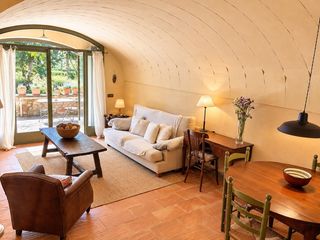Location Maison  Desconocido. Baix empordà, monells, casa de piedra