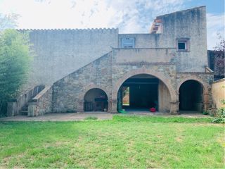 Casa en Plaça del serra. Baix empordà, serra de daró