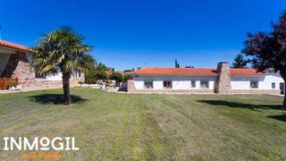 Xalet a Valdemarín. Inmogil gestión, chalet independiente en venta en valdemarin.