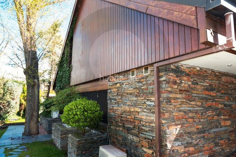 Foto 663b93f5-88dd-4603-88df-222e1cb4e85a. Chalet inmogil, chalet independiente en venta, puerta de hierro en Madrid