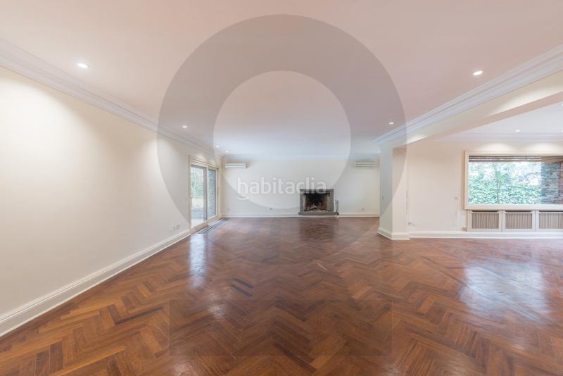 Foto 7cf19efa-58d7-45fd-886f-396eb261c722. Chalet inmogil, chalet independiente en venta, puerta de hierro en Madrid