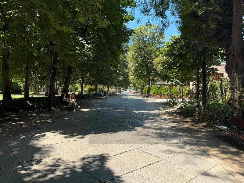 Foto e47421b8-8da0-438c-ac93-a1a88cc6e136. Piso inmogil gestión, piso en venta zona retiro , totalmente reformado y amueblado , para estrenar.. en Madrid