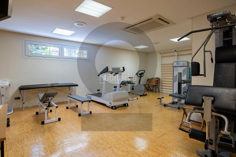 Foto 111157f5-5d28-4803-a940-08d2bf9fd661. Chalet inmogil gestión, espectacular y único chalet independiente en urbanización con acceso restringido y seguridad. madrid en Santo Domingo