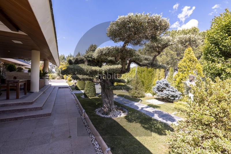 Foto 3884587b-5021-4cd9-93ef-0299ffb5853e. Chalet inmogil gestión, espectacular y único chalet independiente en urbanización con acceso restringido y seguridad. madrid en Santo Domingo