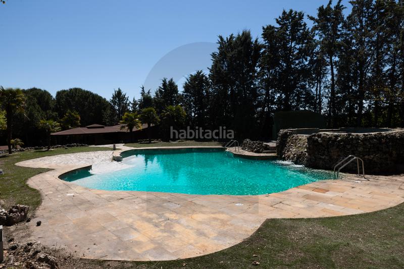 Foto 41b7effe-48c0-41fd-81a9-67be684eddfd. Chalet inmogil gestión, espectacular y único chalet independiente en urbanización con acceso restringido y seguridad. madrid en Santo Domingo