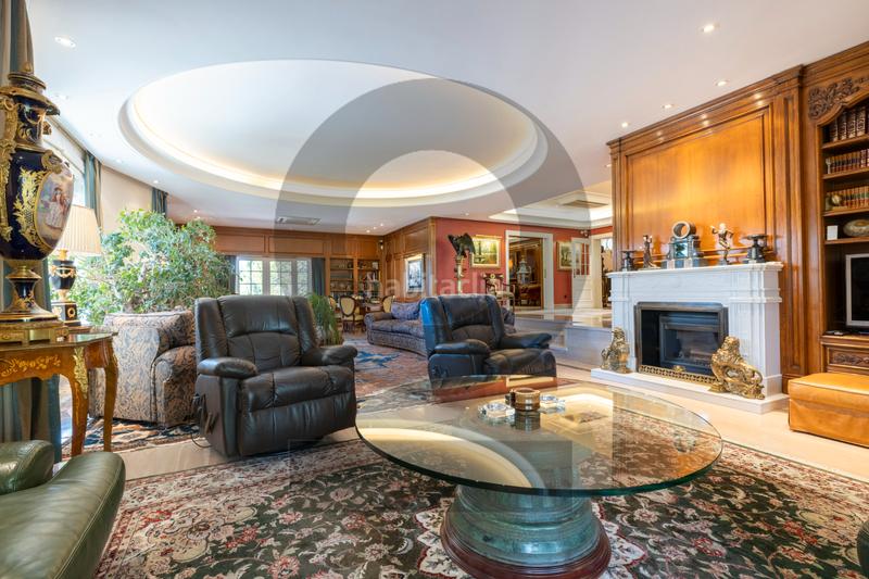 Foto cb8ad967-8700-475e-aa3b-437b66d51583. Chalet inmogil gestión, espectacular y único chalet independiente en urbanización con acceso restringido y seguridad. madrid en Santo Domingo