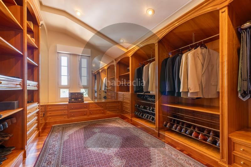 Foto e14647a2-9513-487f-9de8-10c25c94bc90. Chalet inmogil gestión, espectacular y único chalet independiente en urbanización con acceso restringido y seguridad. madrid en Santo Domingo