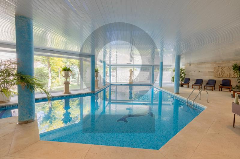 Foto ffaf8818-5dcf-4b1c-8528-db4c2568cdba. Chalet inmogil gestión, espectacular y único chalet independiente en urbanización con acceso restringido y seguridad. madrid en Santo Domingo