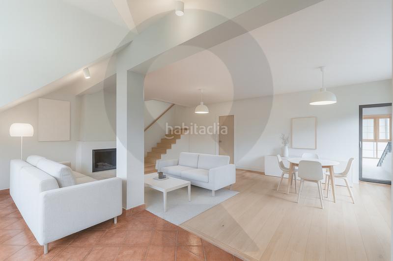 Foto 3854cd16-4ed1-4a6a-8f18-3ae94a446380. Xalet amb xemeneia calefacció aparcament a Ruente