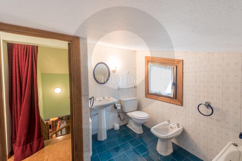 Foto 3a14cb82-0c94-4c44-83fa-47bdf76bf6f6. Xalet amb xemeneia calefacció aparcament a Ruente