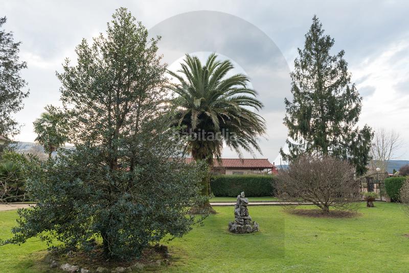 Foto 40edcff5-e494-43fe-850d-b6a9fbaad60b. Xalet amb xemeneia calefacció aparcament a Ruente