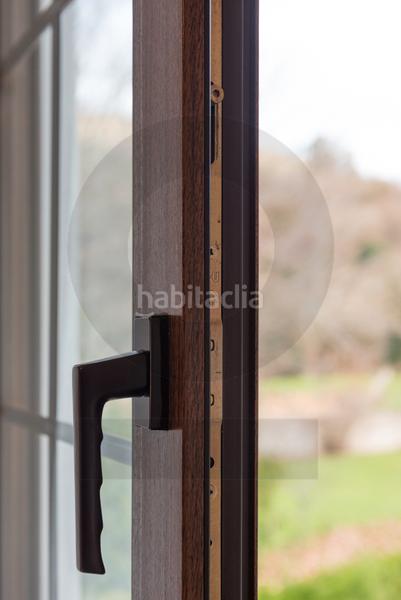 Foto b4aa3082-debe-4768-97b8-a9e69f50e97f. Xalet amb xemeneia calefacció aparcament a Ruente