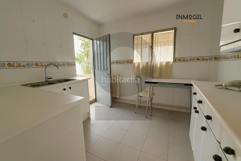 Foto e659dc57-a7b2-467e-877b-981d261c023b. Casa amb xemeneia calefacció aparcament a Casco Antiguo Rozas de Madrid (Las)