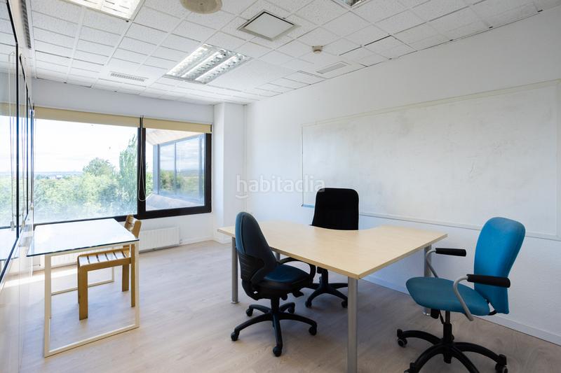 Foto 3d9a0007-66a5-4555-b392-f44a28fc3ff9. Location bureau avec chauffage parking dans Marazuela-El Torreón Rozas de Madrid (Las)