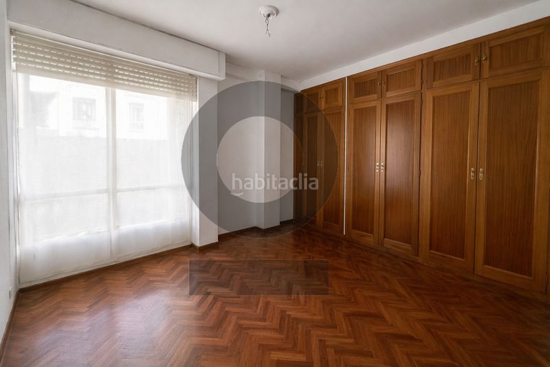 Foto 1f6d23cf-4f53-4c92-8298-e70a706a49ff. Piso inmogil gestión, piso en venta en el centro exterior con ascensor y garaje en Madrid