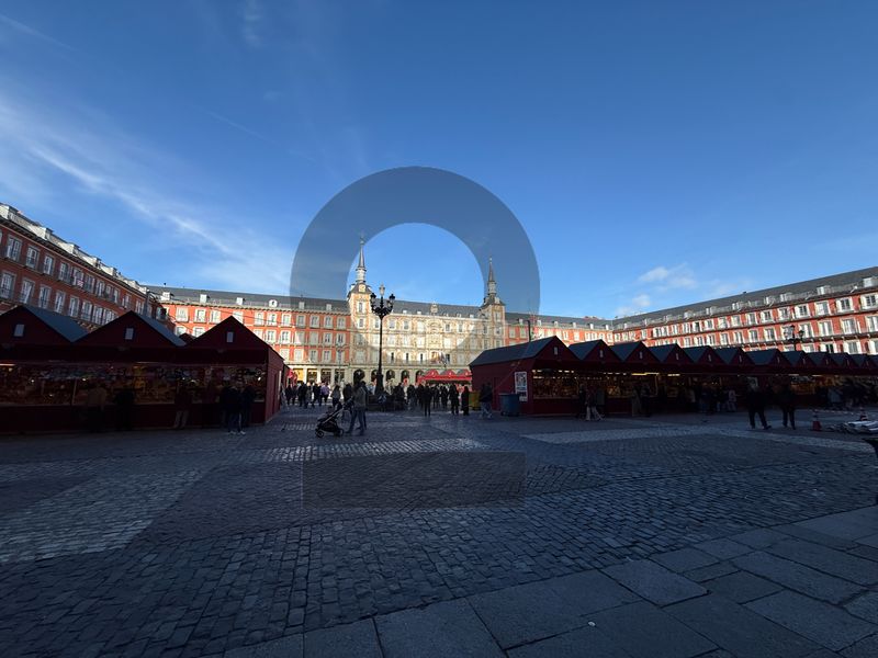 Foto 2d1a22c9-9afc-4a13-af30-edb8e8043502. Piso inmogil gestión, piso en venta en el centro exterior con ascensor y garaje en Madrid