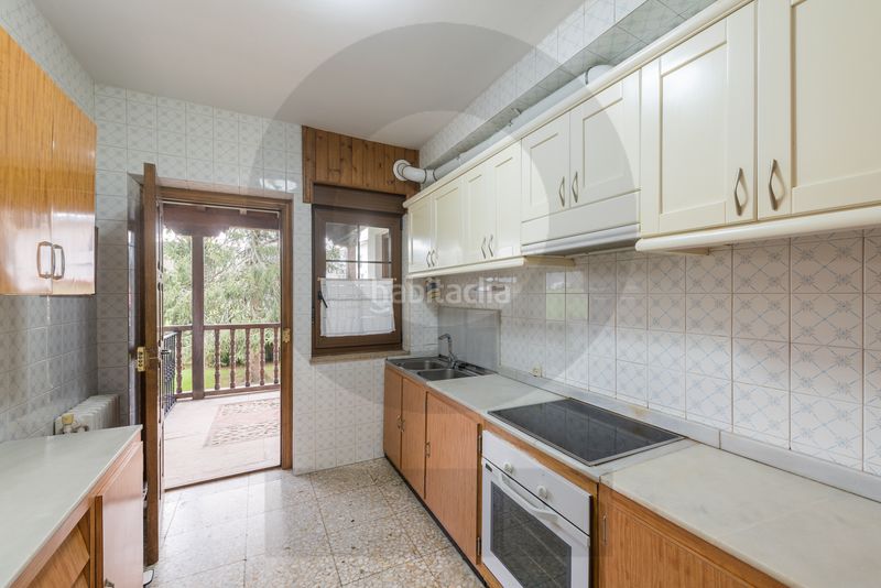 Foto 1878210e-de89-4364-960a-603611a31204. Xalet amb xemeneia calefacció a Ruente