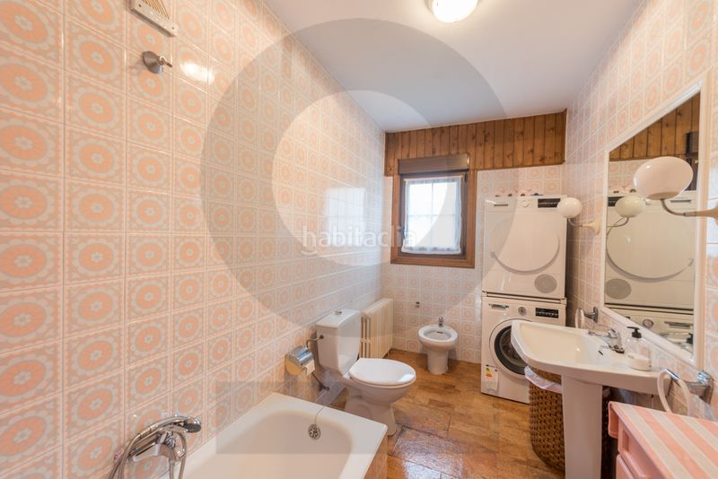 Foto 5434fcaf-2860-4e83-ac05-356522fc346d. Xalet amb xemeneia calefacció a Ruente