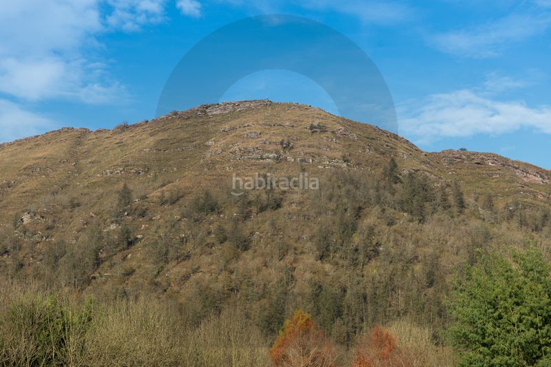 Foto d62d6bc5-a95d-4258-8aa1-d49c4c47532a. Xalet amb xemeneia calefacció a Ruente